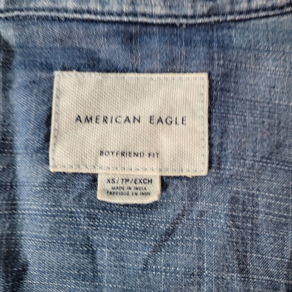 American Eagle denim boyfriend fit button down shirt xs - Picture 3 of 3